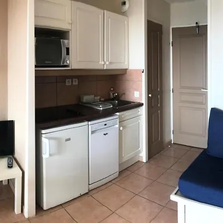 Apartment Rivages - Coquet De Type 2 En Rez De Jardin A Six Fours Les Plages Mae-9654 *