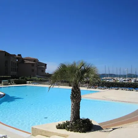 Résidence Rivages - Coquet De Type 2 En Rez De Jardin à Six Fours Les Plages Mae-9654