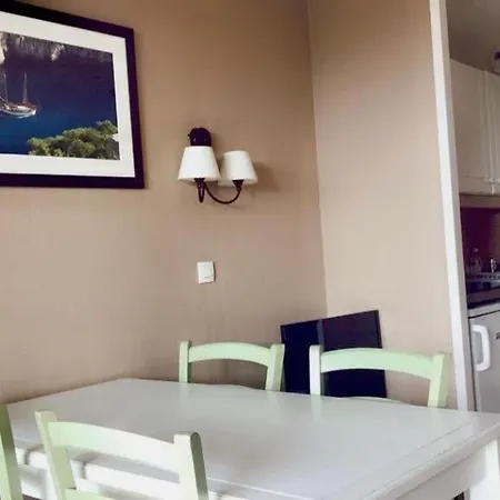 Rivages - Coquet De Type 2 En Rez De Jardin A Six Fours Les Plages Mae-9654 Six-Fours-les-Plages